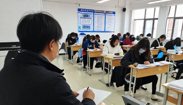 个性化方案在课程研发中的实际应用难题